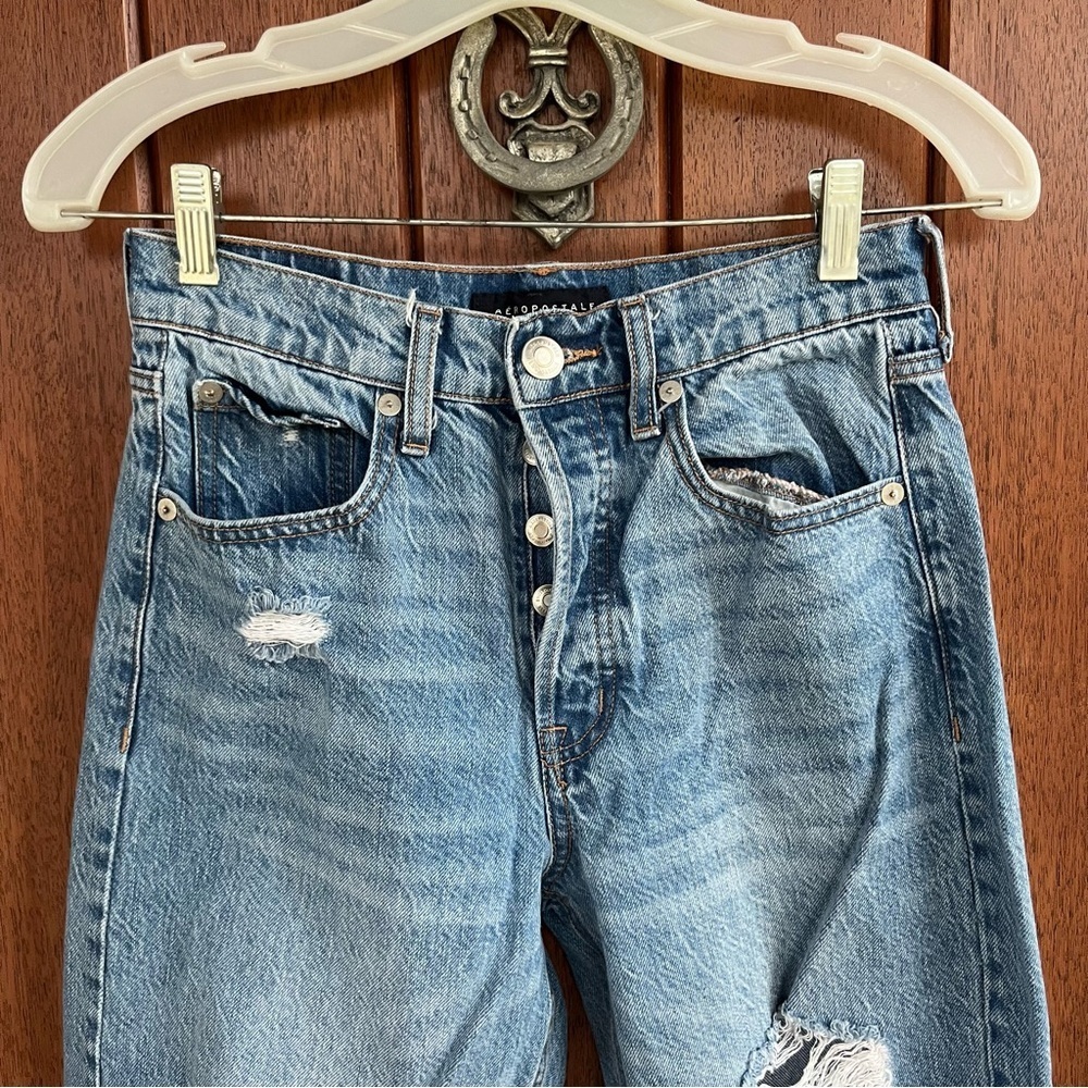 Aeropostale Distressed Jeans - Picture 2 of 11